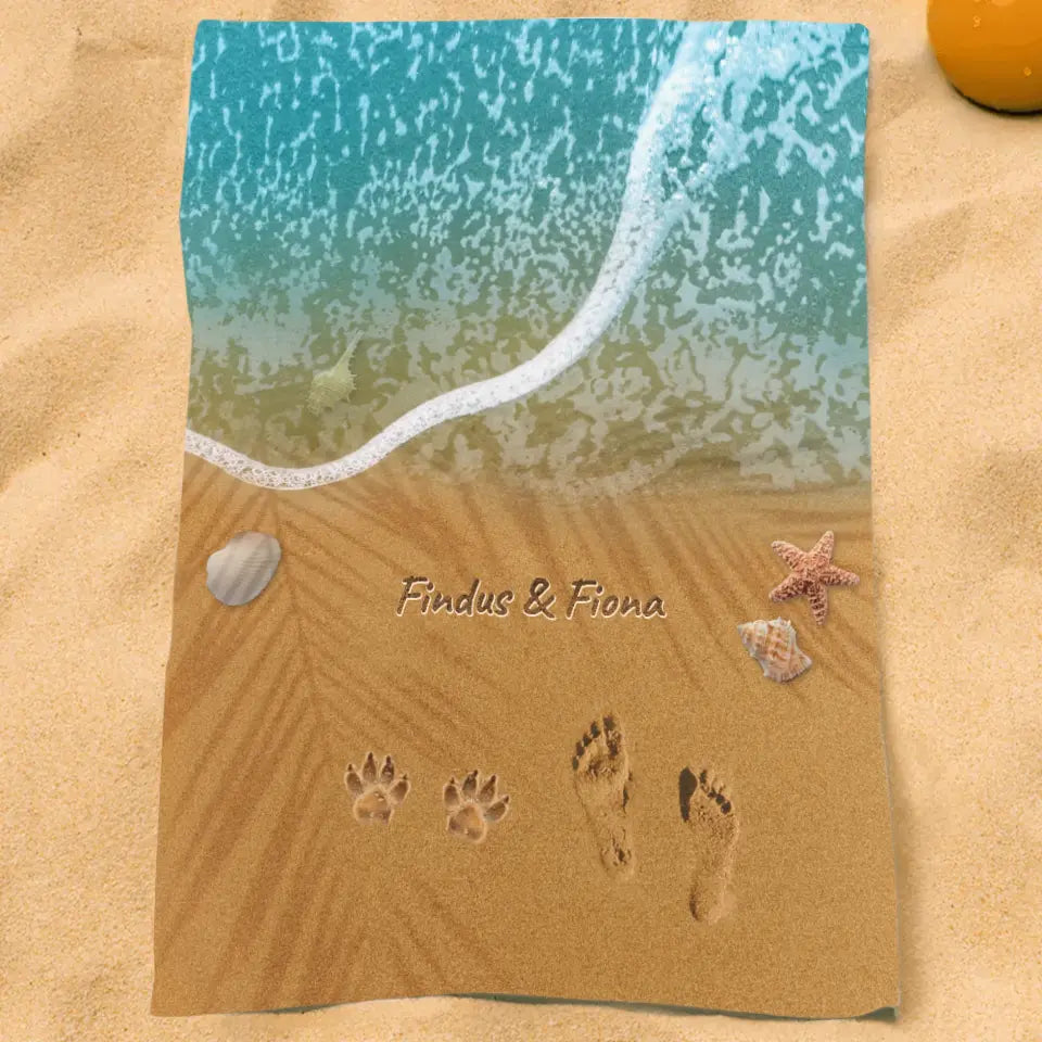 Pfoten im Sand - Individuelles Strandtuch