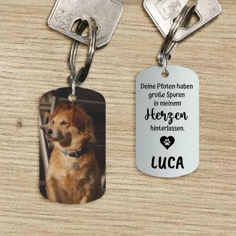 Spuren im Herzen - Individueller Dog Tag Schlüsselanhänger - Featured Image