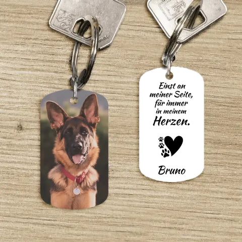 Für immer im Herzen - Individueller Dog Tag Schlüsselanhänger - Featured Image