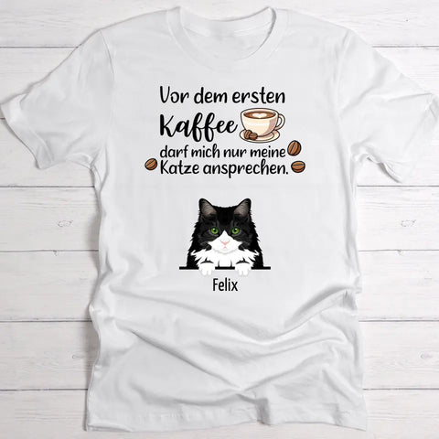 Erster Kaffee und Katzen - Individuelles T-Shirt - Featured Image