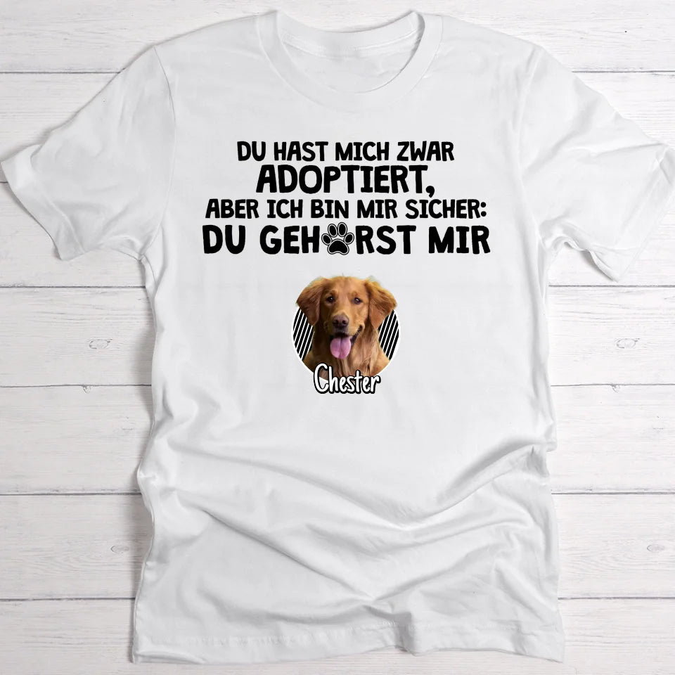 Adoptiert - Individuelles T-Shirt