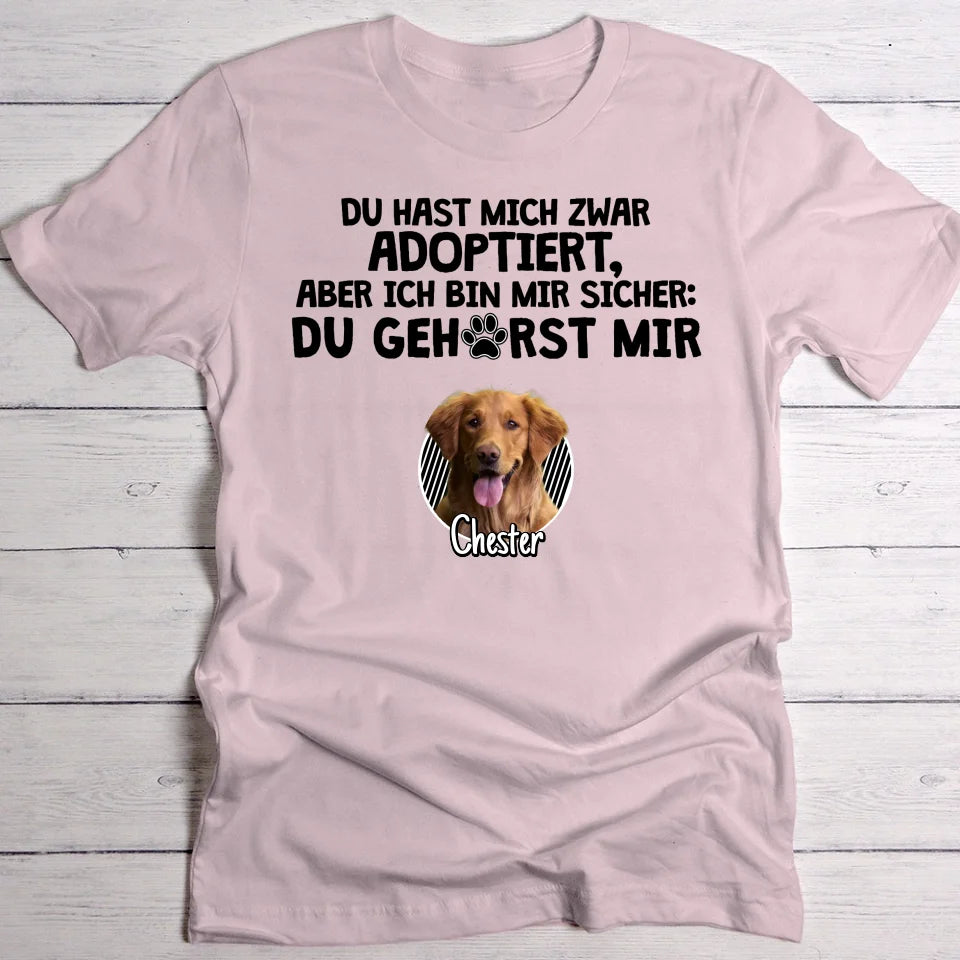 Adoptiert - Individuelles T-Shirt