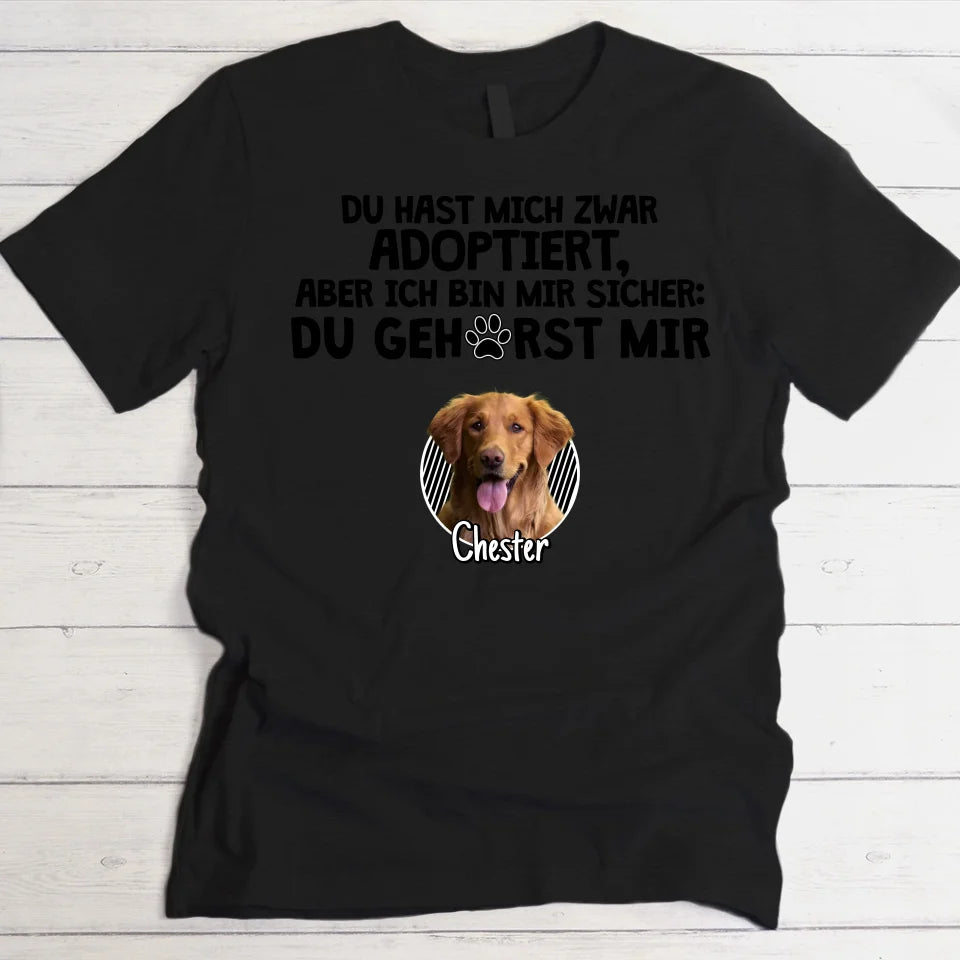 Adoptiert - Individuelles T-Shirt