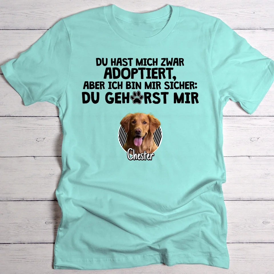 Adoptiert - Individuelles T-Shirt