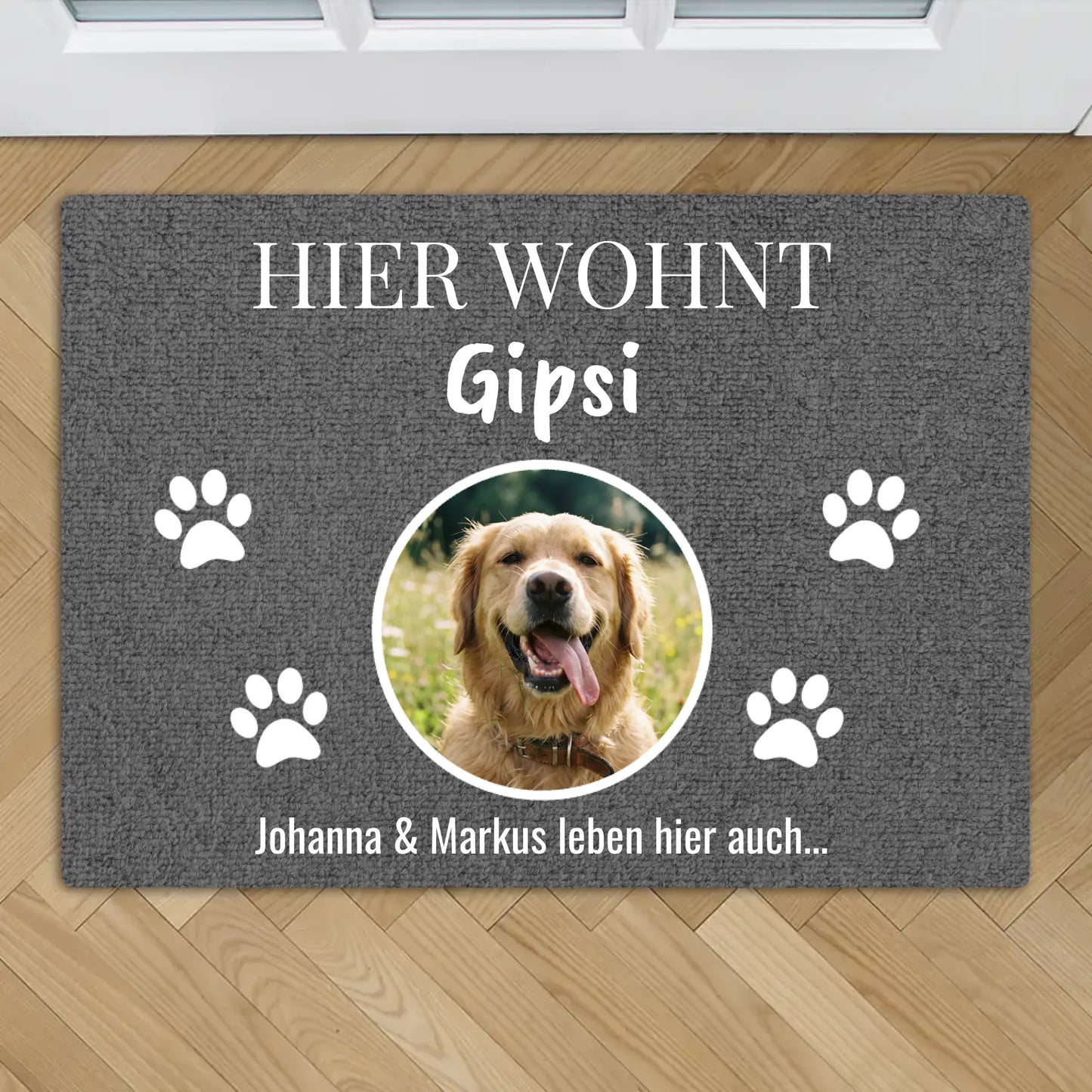 Personalisierte Fußmatte - Hier wohnt mit Hund